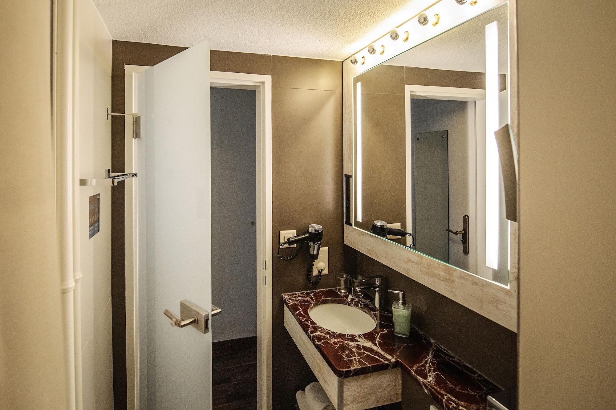 Alexander Guesthouse Zurich Old Town Luaran gambar