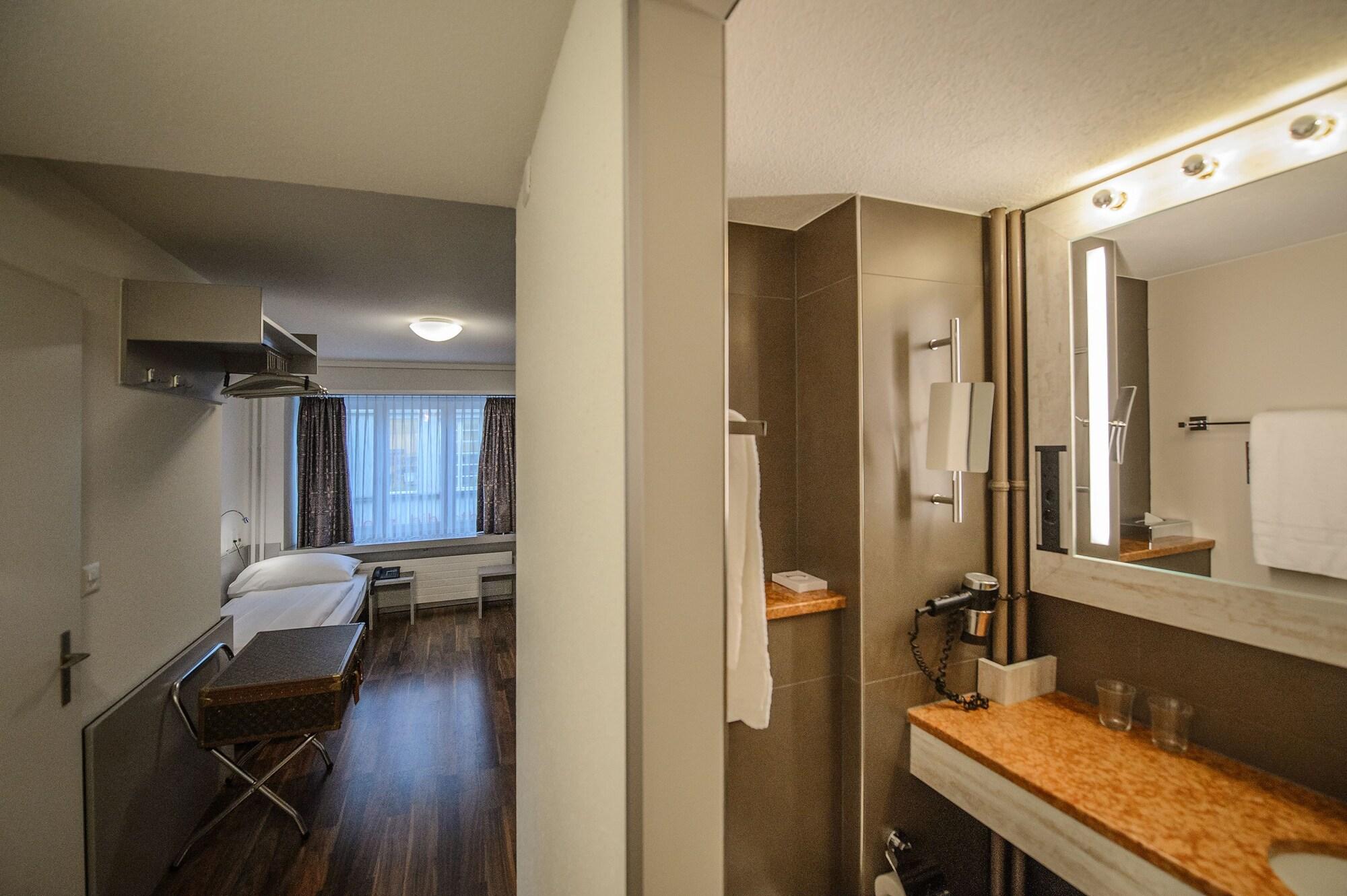 Alexander Guesthouse Zurich Old Town Luaran gambar