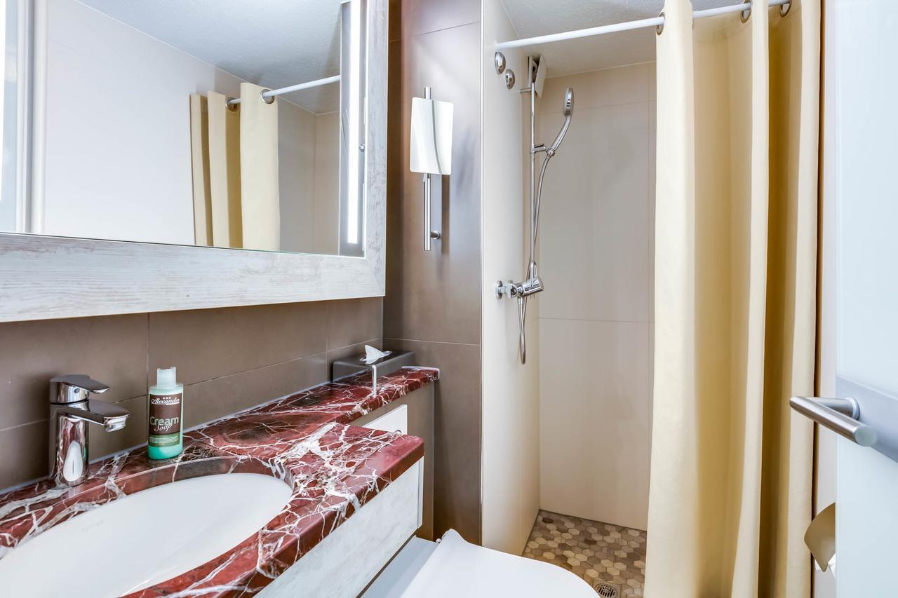 Alexander Guesthouse Zurich Old Town Luaran gambar